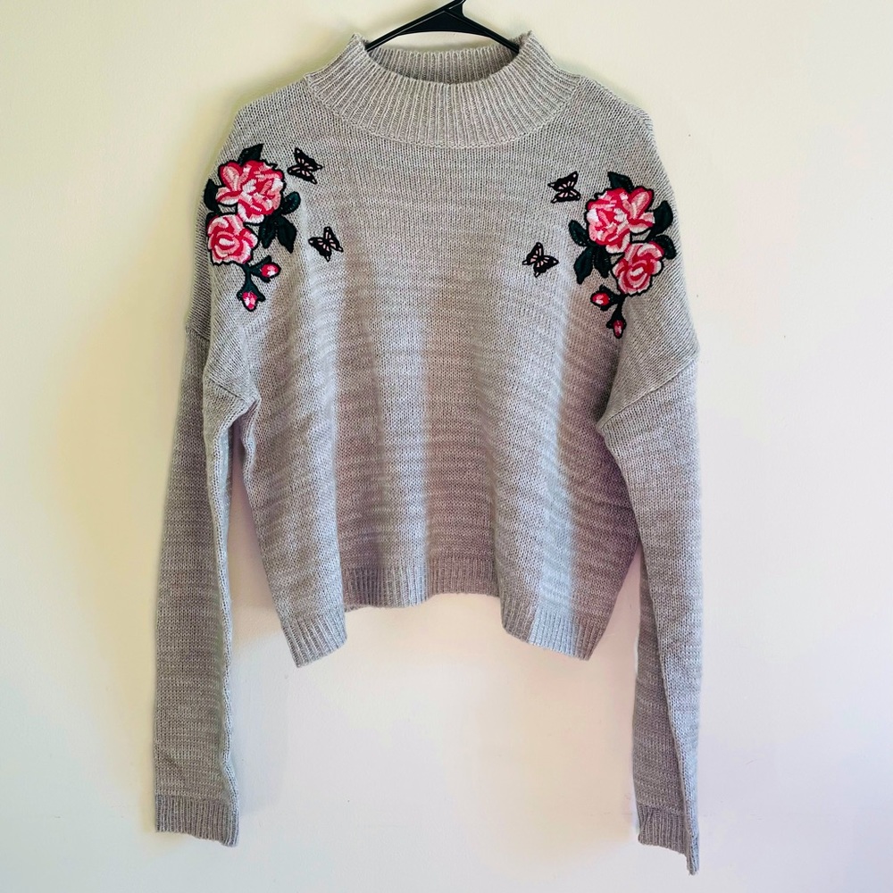 Freshman 1996 grey embroidered sweater